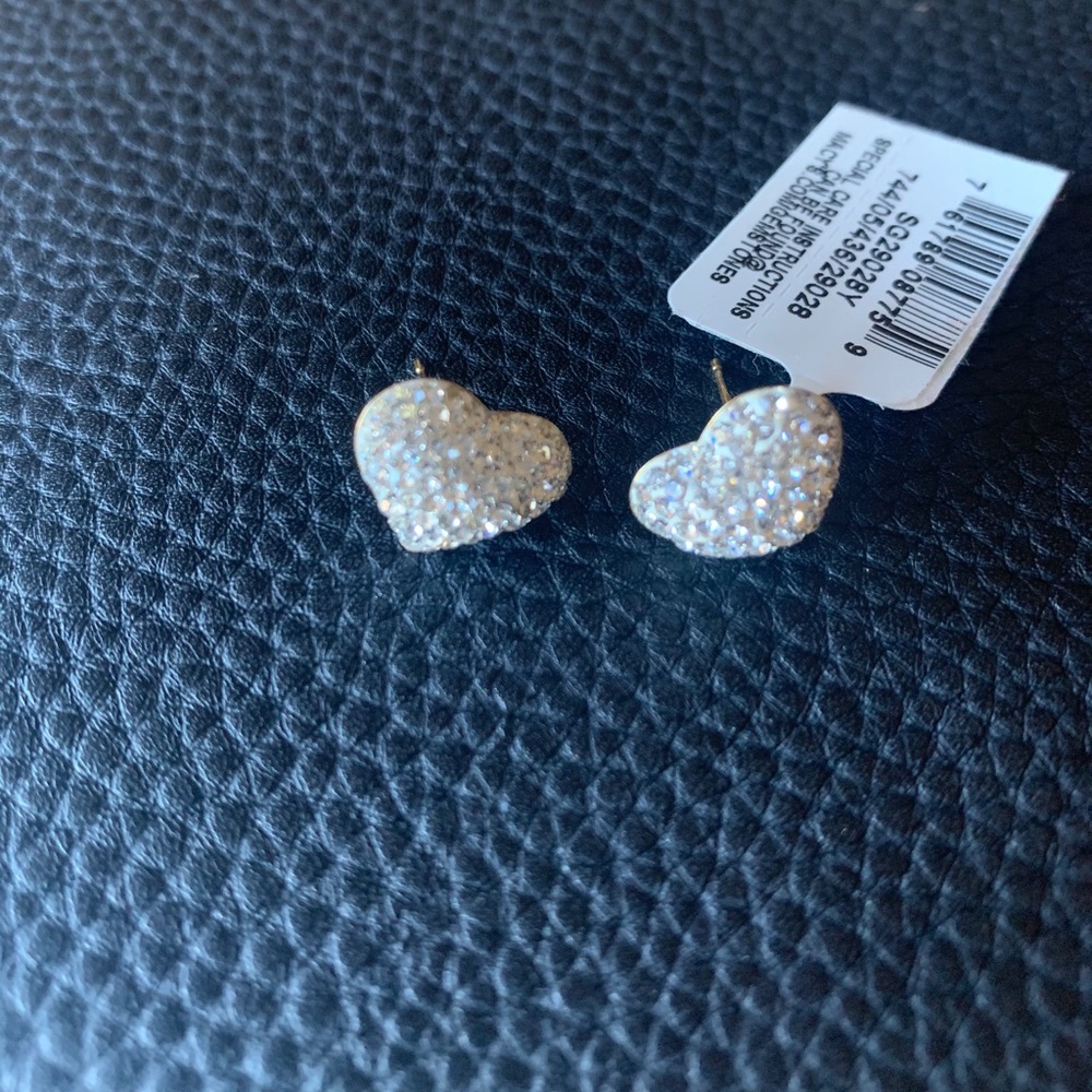 Earrings - Picture 7 of 9